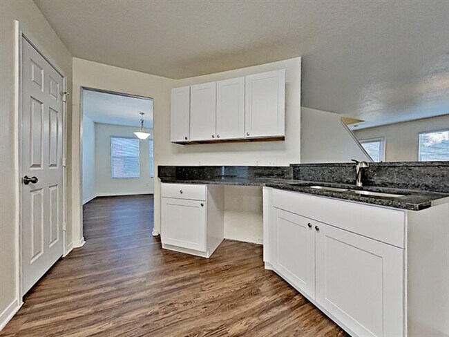 Foto del edificio - 16973 Scenic Knoll