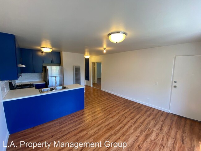 Foto del edificio - 4226 Stillwell Ave