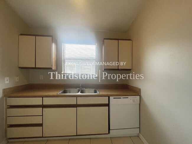 Foto del edificio - 5143 Indian Lakes Ct