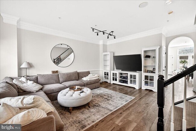 Foto del edificio - 910 Featherstone St