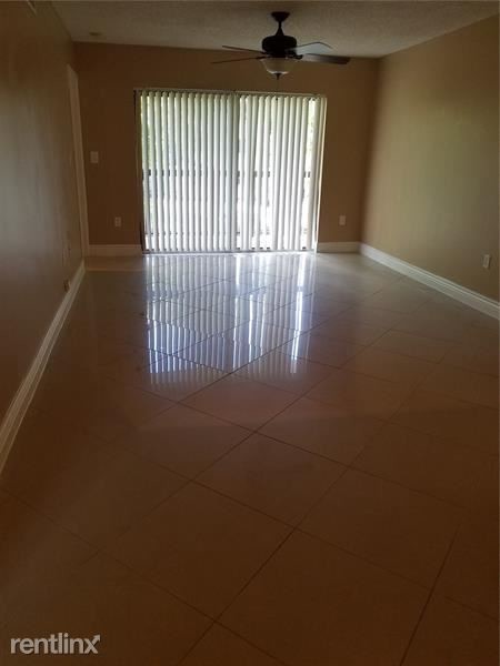 Building Photo - 2 br, 2 bath Condo - 9964 Nob Hill Pl # 9962B