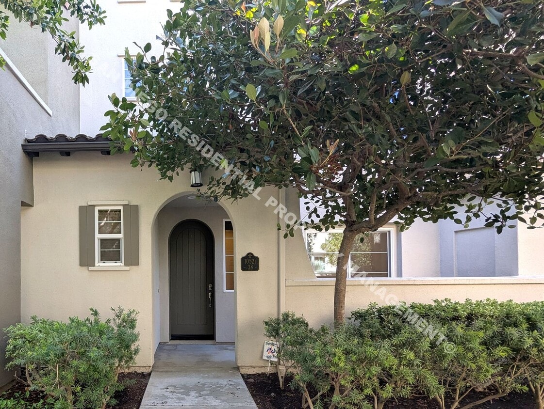 Primary Photo - 10521 Zenor Ln