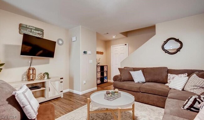 Foto del edificio - 4224 Perfect Drift St