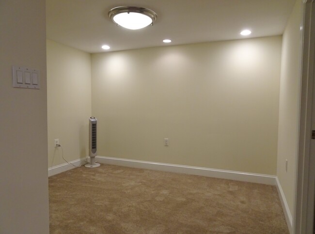 Dining Area - 1853 Lamont St NW