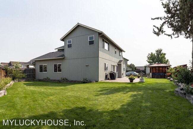 Building Photo - 4 br, 3 bath House - 2253 NW Oak Court
