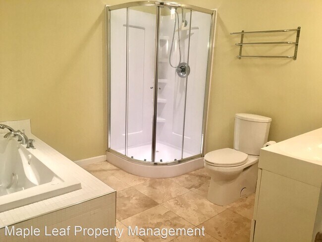 Building Photo - 2 br, 2 bath House - 1548 NE 140th St #F-2