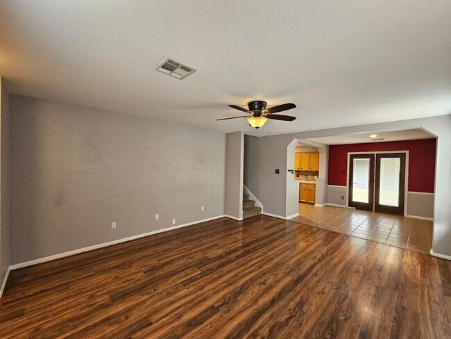 Foto del edificio - RENT REDUCTION - AVAILABLE NOW!