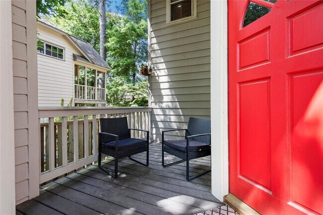 Building Photo - 56 Lakeridge Dr