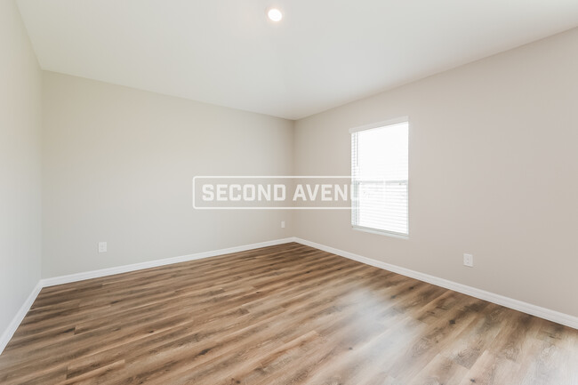 Foto del edificio - 1803 E 10th ST