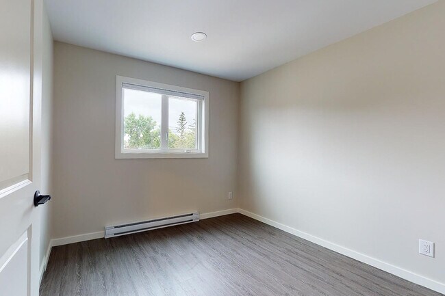 Photo du bâtiment - 933 Taylor Ave