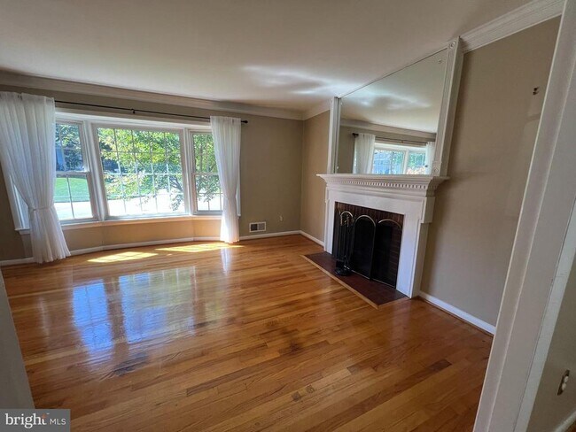 Foto del edificio - 8407 W Boulevard Dr