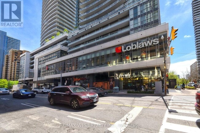 Building Photo - 2603-89-3289 Dunfield Ave