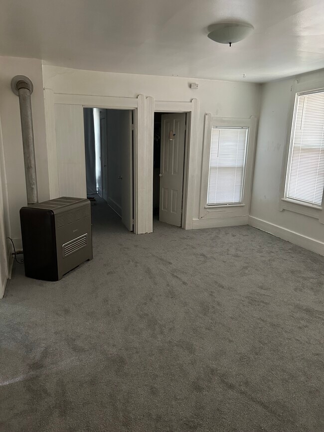 Building Photo - 6701 Hope Ave