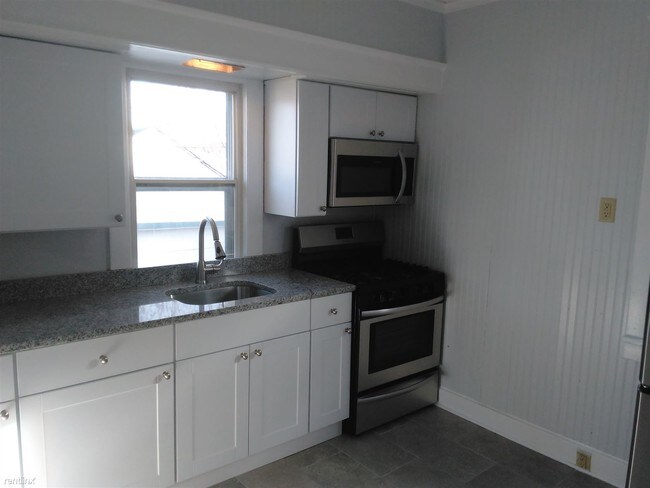 Building Photo - 2 br, 1 bath House - 7201 38th Ave