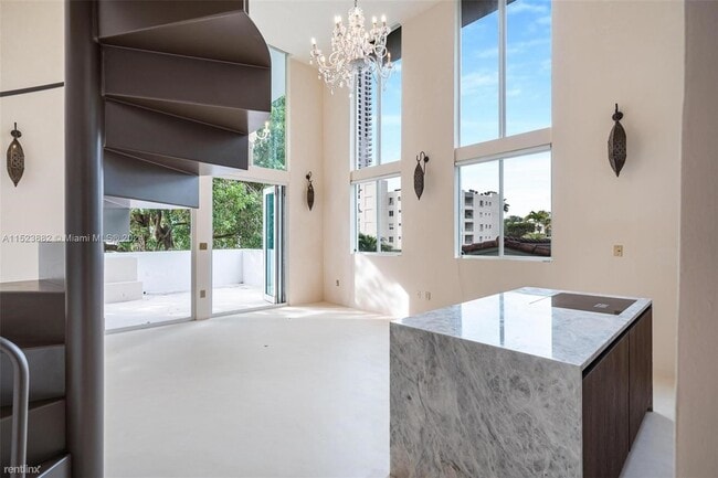 Foto del edificio - 2 br, 2 bath Condo - 1428 West Ave Apt 201