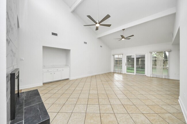 Building Photo - 11415 Ella Lee Dr