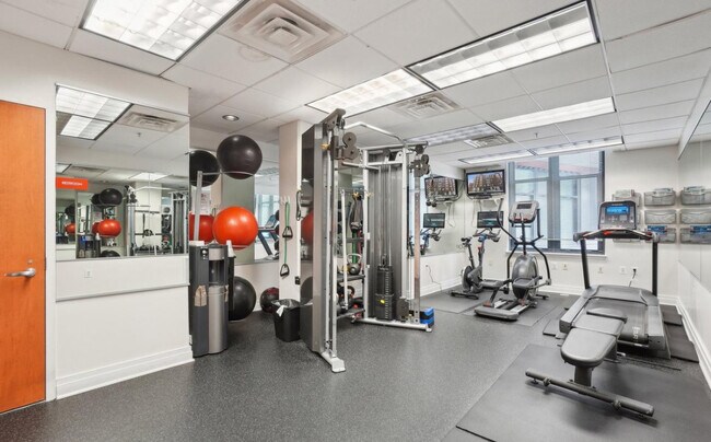 Foto del edificio - 2120 Vermont Ave NW