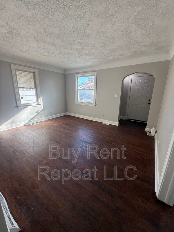 Foto del edificio - 12735 Vernon Ave