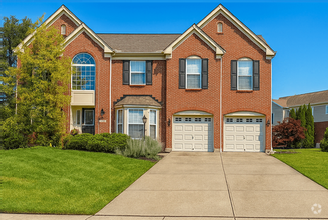 Building Photo - 5581 Crestwood Dr