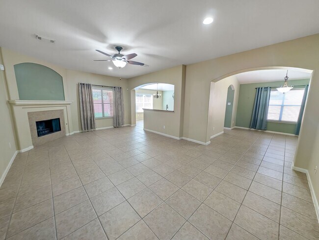 Building Photo - 26403 Abbey Springs Ln