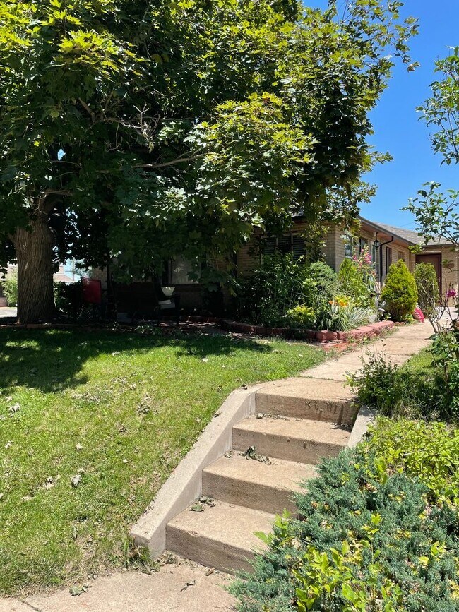 Foto del edificio - 2 Bedroom Townhouse in the heart of Tennyson!