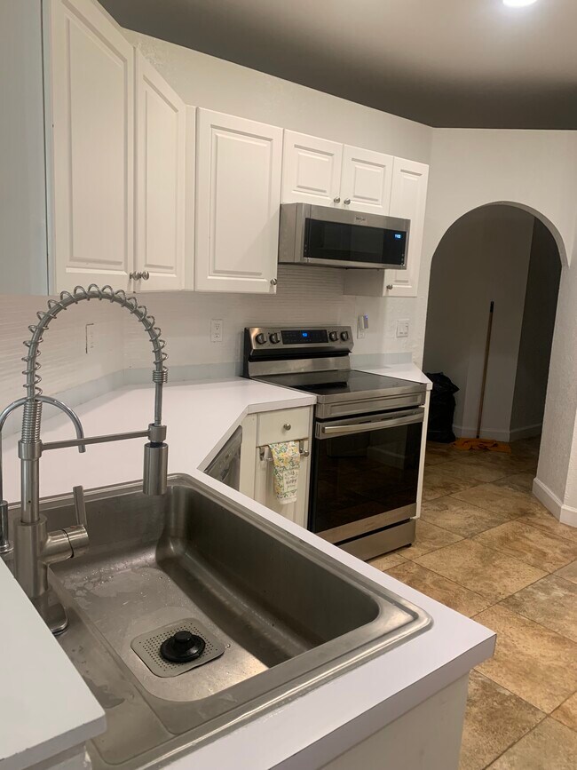 Foto del edificio - 8766 SW 213th Ter