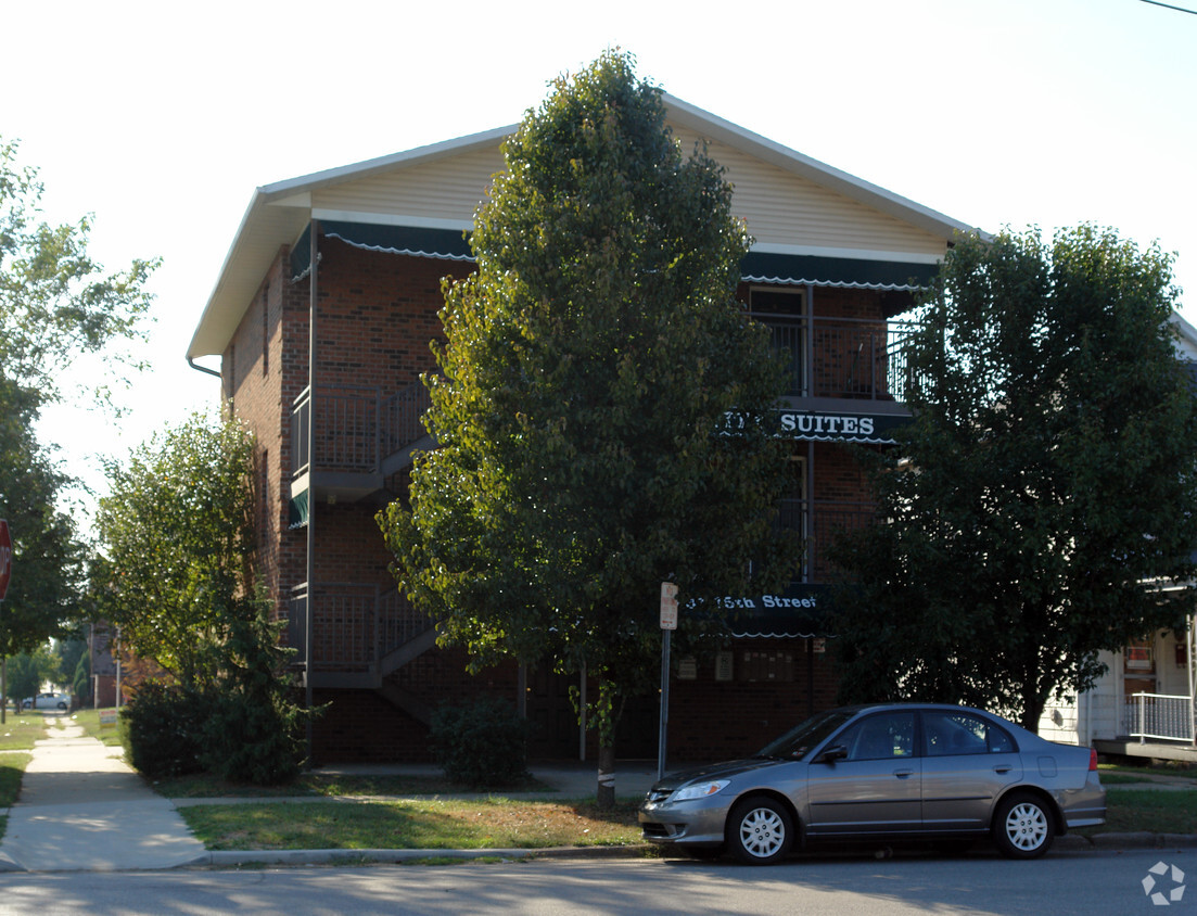 Primary Photo - University Suites