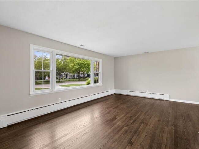 Foto del edificio - 619 Rockland Ave