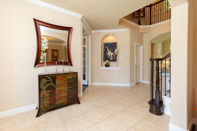 Foto del edificio - 162 W Hullwood Ct