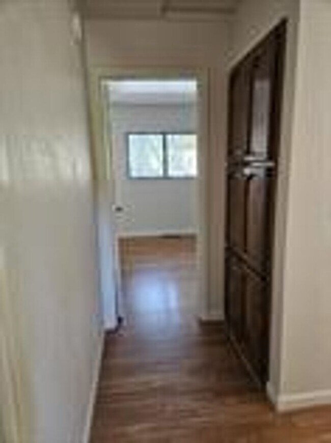 Foto del edificio - Turnkey Townhome