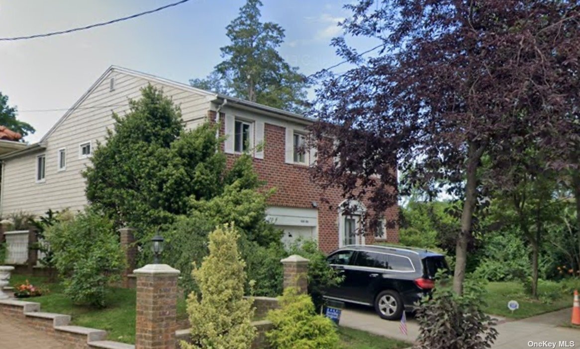 Primary Photo - 249-85 Beechknoll Ave