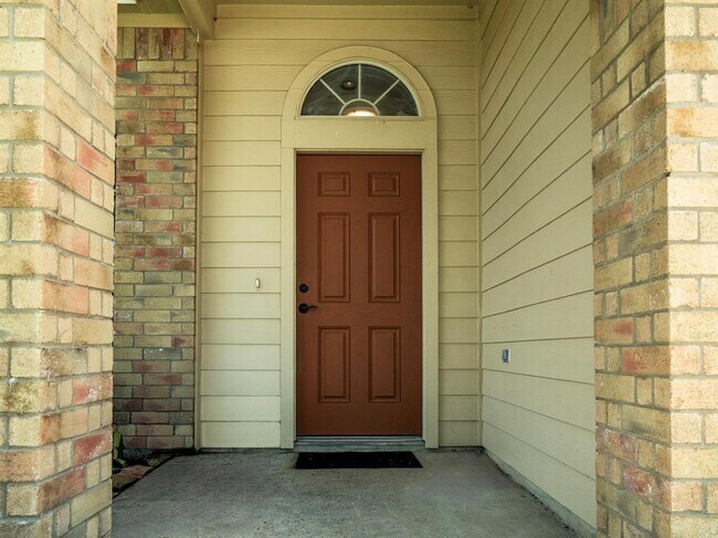Foto del edificio - 2414 Alcove Foster Ct