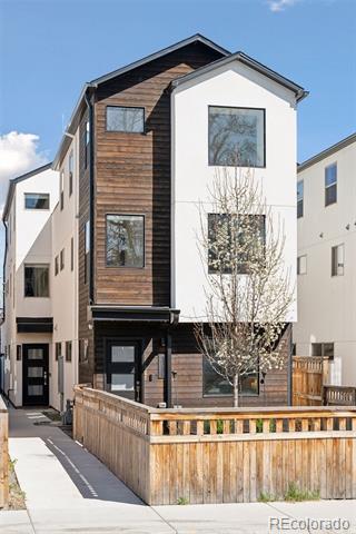 Building Photo - 1386 Zenobia St