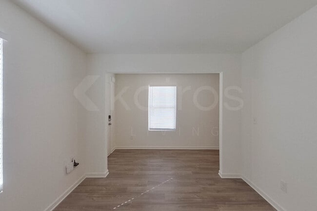 Building Photo - 103 Flat Rock Ml Trl
