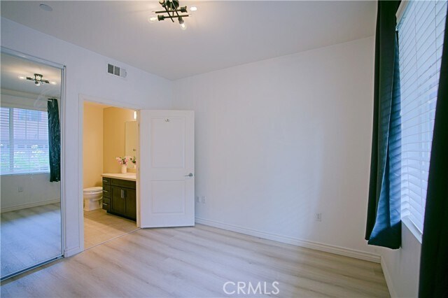 Building Photo - 709 S Azusa Ave