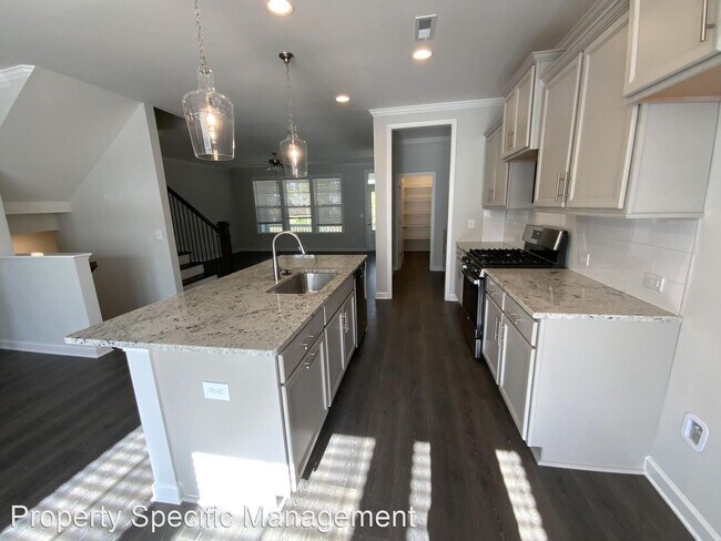 Foto del edificio - 3 br, 2.5 bath House - 702 Carraway Street