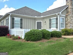 Building Photo - 412 Nandina Ct