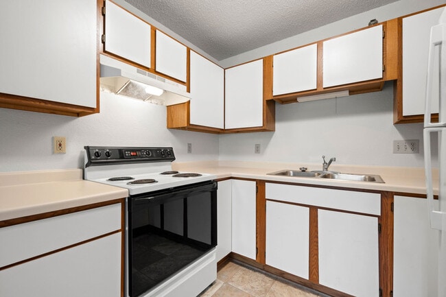 Building Photo - Homestead Apartments