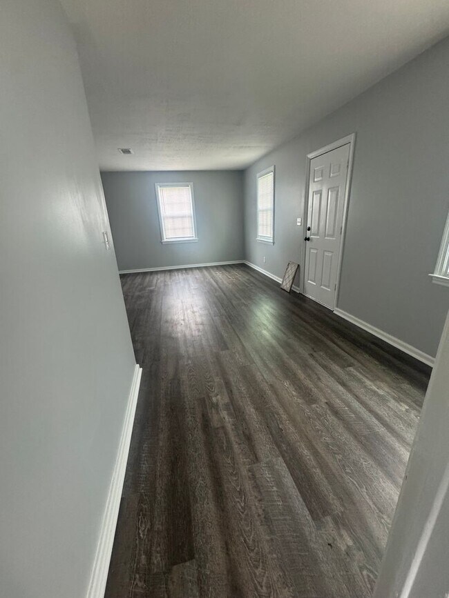 Building Photo - Available NOW in North Augusta