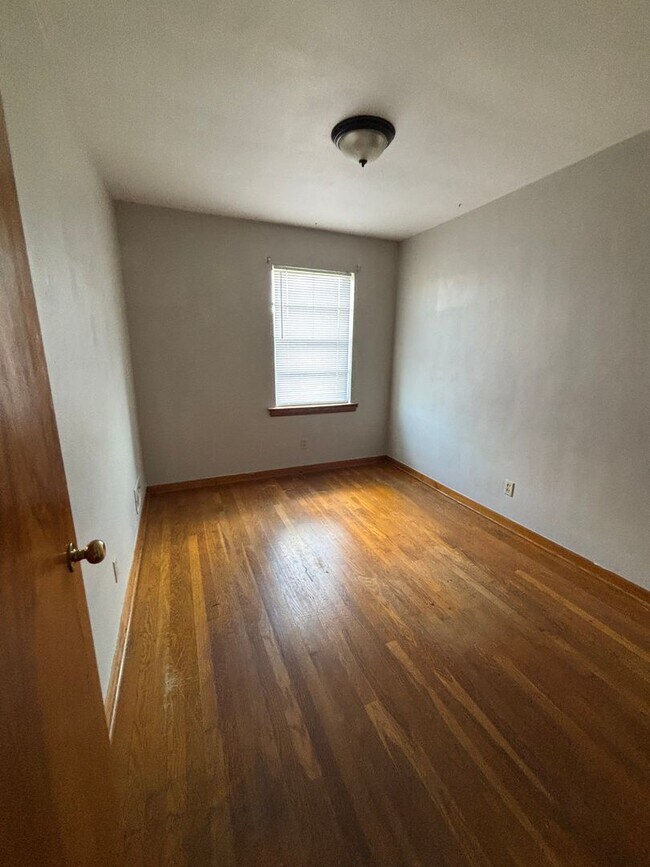 Foto del edificio - 5707 Littleton Rd