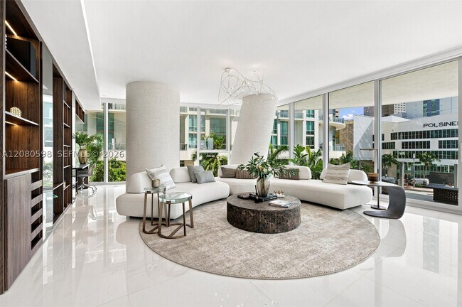 Building Photo - 300 Biscayne Blvd