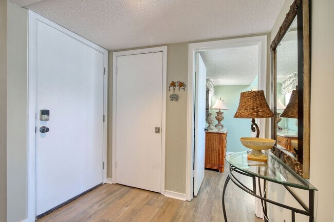 Foto del edificio - 351 Lake Arrowhead Rd