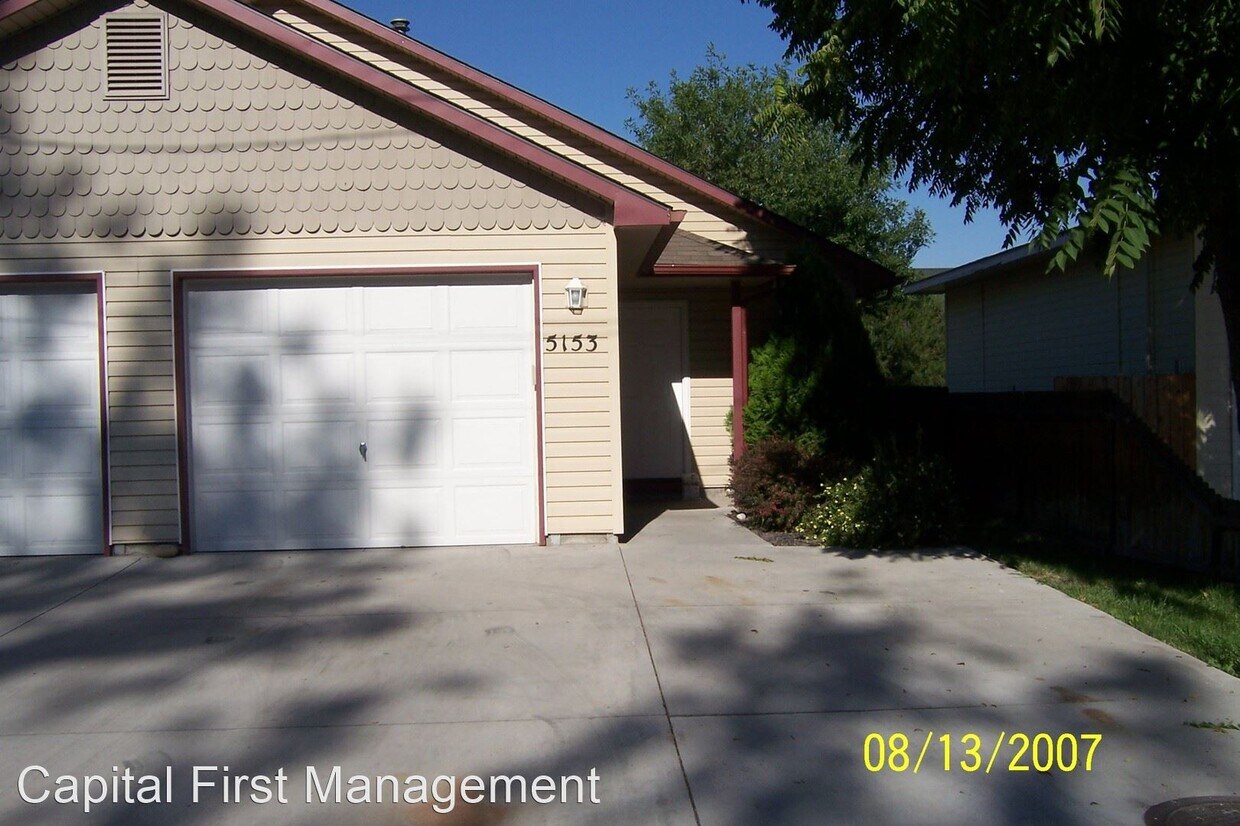 Primary Photo - 5151 N Pierce Park Ln