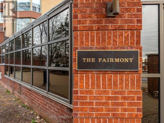 Photo du bâtiment - 25 Fairview Rd W