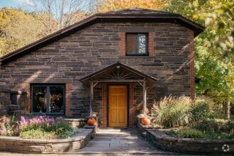 Building Photo - 49 Rocky Rd