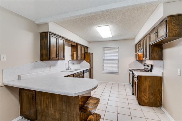 Foto del edificio - 821 Hillside Dr