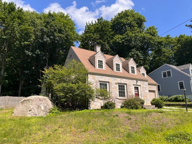 Exterior - 22 Douglas Rd