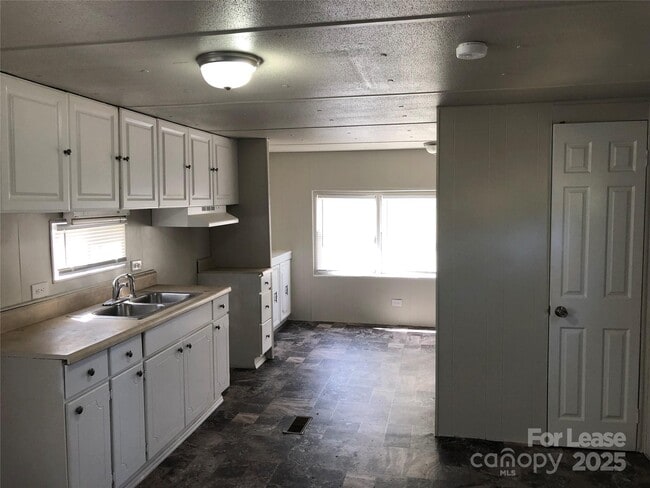 Foto del edificio - 1107 Bexley Ln