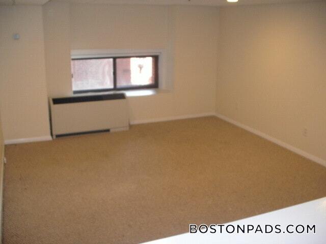 Building Photo - 62 Boylston St