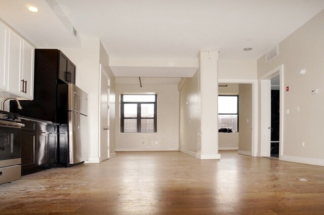 Foto del edificio - 53 S 11th St